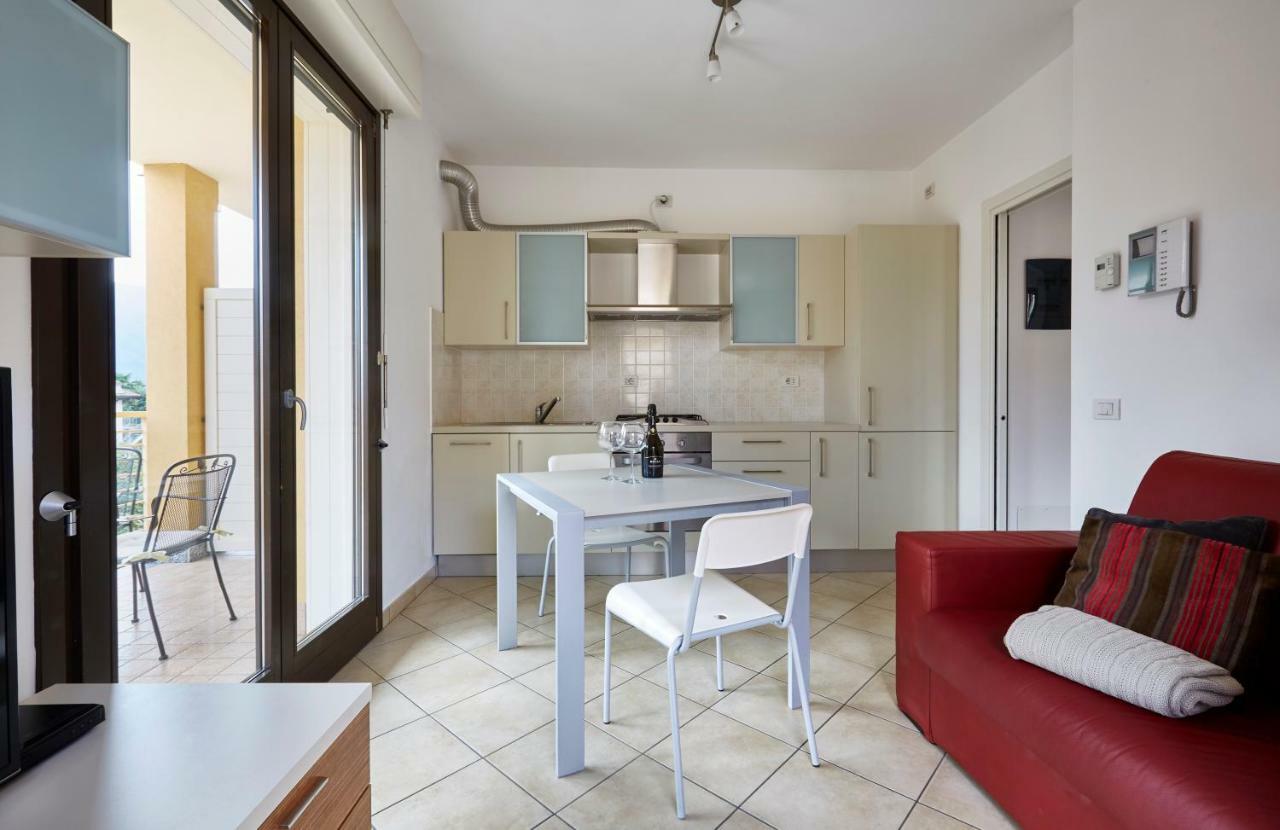 Apartment Alessandra Lenno Exterior photo